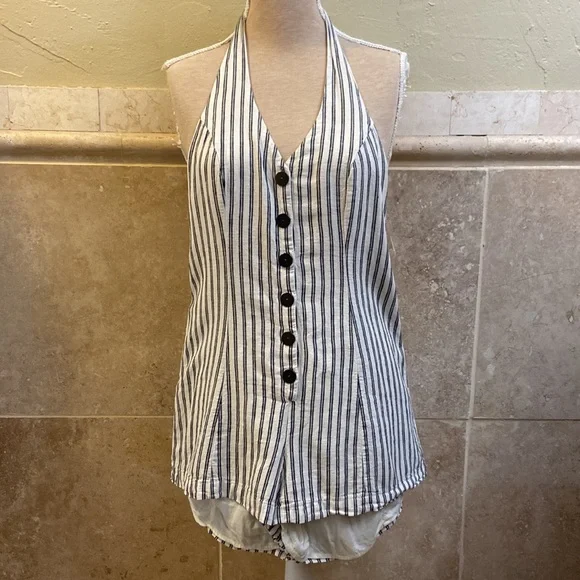 cooperative Parker button-front halter romper size Small - Picture 2 of 6